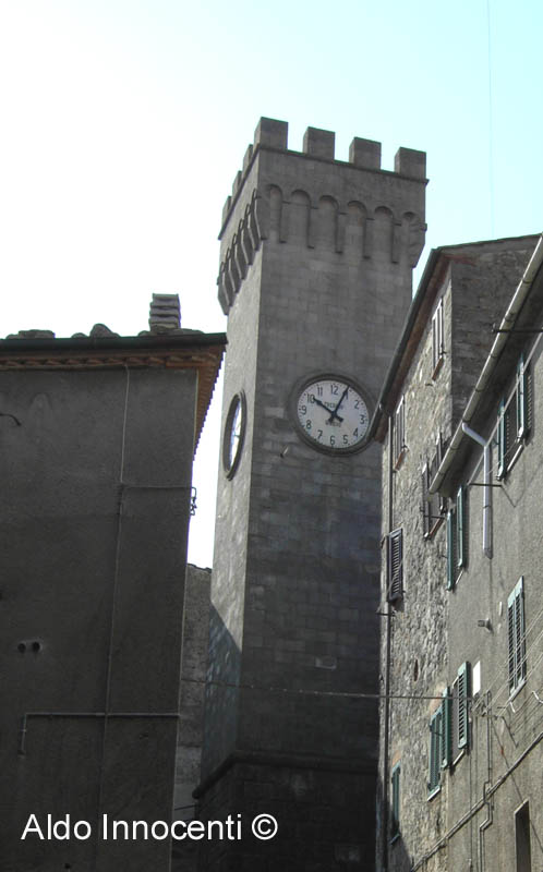 TORRE DELL'OROLOGIO A ROCCASTRADA
